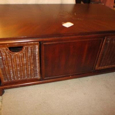 Vintage Mahogany Coffee Tabe w/Basket Drawers