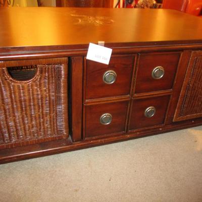 Vintage Mahogany Coffee Tabe w/Basket Drawers