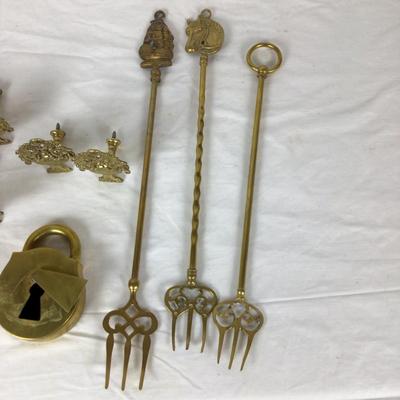 6207 Assortment of Brass Curtain Ties/Toasting Forks/Belt Buckle/Ashtray