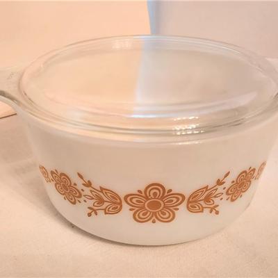 Lot #11  Vintage PYREX Dish with lid - Butterfly Gold