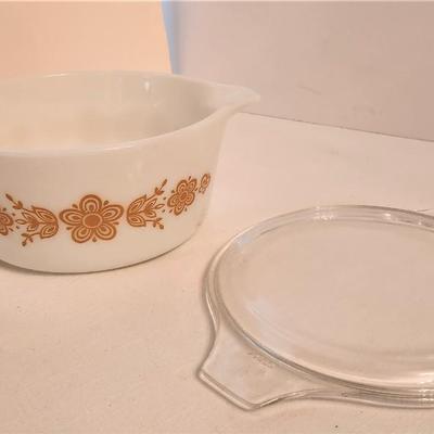 Lot #11  Vintage PYREX Dish with lid - Butterfly Gold