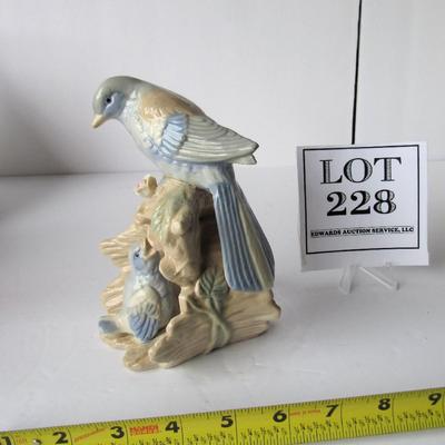 Birds Figurine