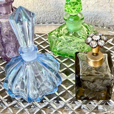 GROUP OF 4 VINTAGE GLASS PERFUME BOTTLES CRYSTAL TRAY