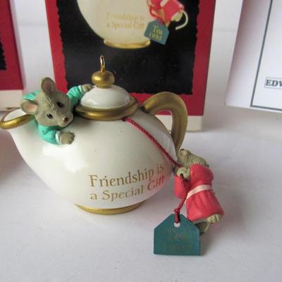 2 Hallmark Christmas Ornaments: Two for Tea, 1995 and Vera the Mouse, 1995