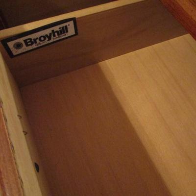 Broyhill Dresser