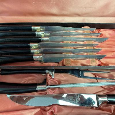 Crowncrest knife set