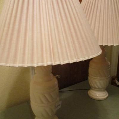 2 Lamps