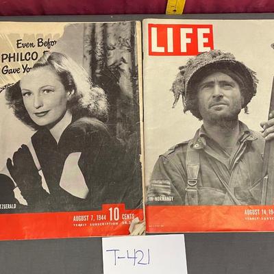 Set of 2 Life magazines from 1944