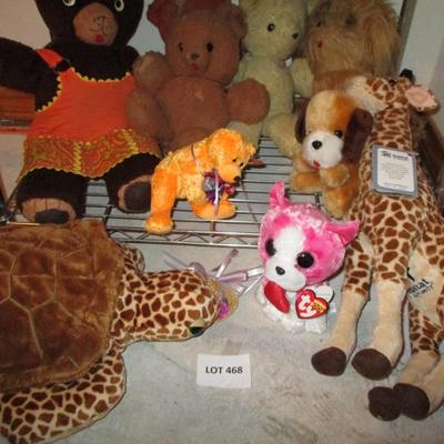 Habitat Collectibles/Stuffed Animals & Beanies