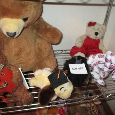 Habitat Collectibles/Stuffed Animals & Beanies