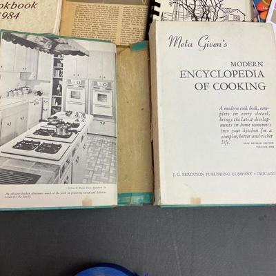 Cookbook assortment