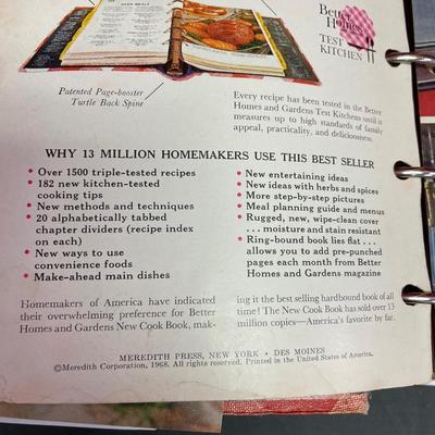 Cookbook assortment
