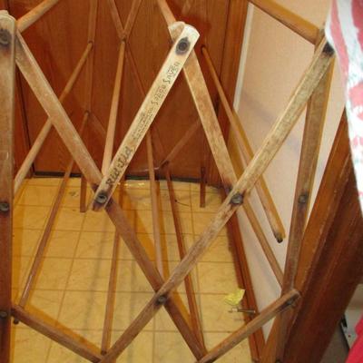 Mexican Blanket/Worn Cloth British Flag/Drying Rack