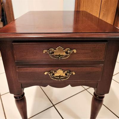 Lot #47  Queen Anne Style Side/Lamp Table