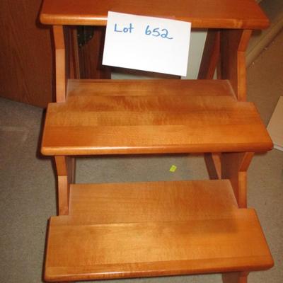 Levenger Maple Library Stool