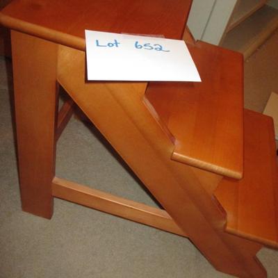 Levenger Maple Library Stool