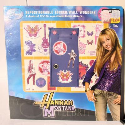 Old Hannah Montana Locker/Wall Wonders Set