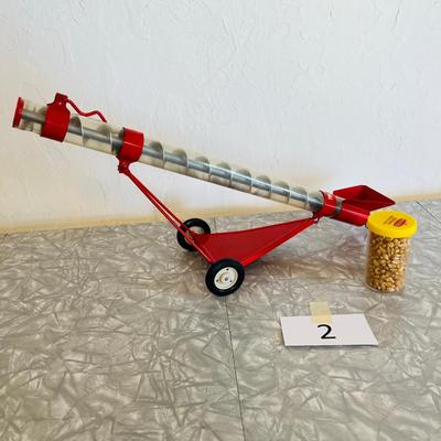 True Scale Auger w/ seed!