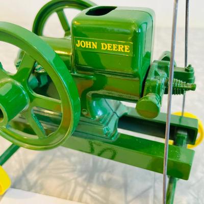 Ertl John Deere Motor model