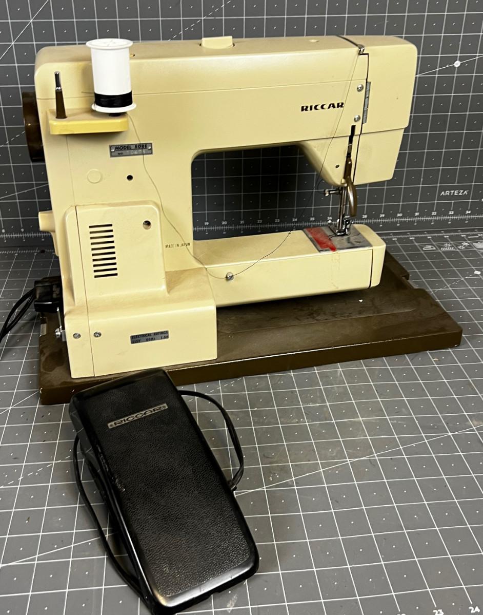 RICCAR Model 808E Sewing Machine