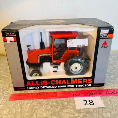 Allis-Chalmers 6060 Tractor NIB
