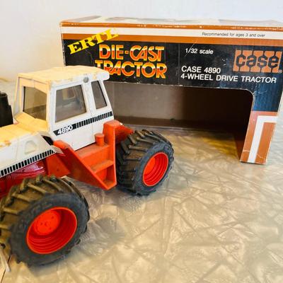 Ertl Case 4-WD 4890 NIB