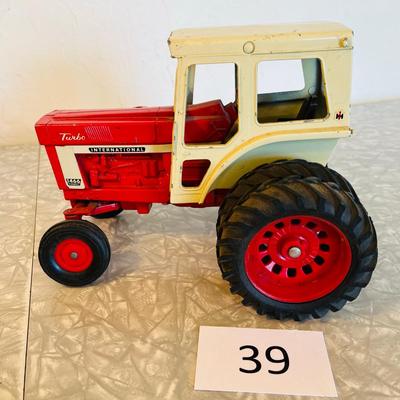 International Harvestor Tractor AS IS