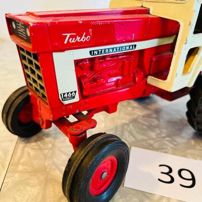 International Harvestor Tractor AS IS