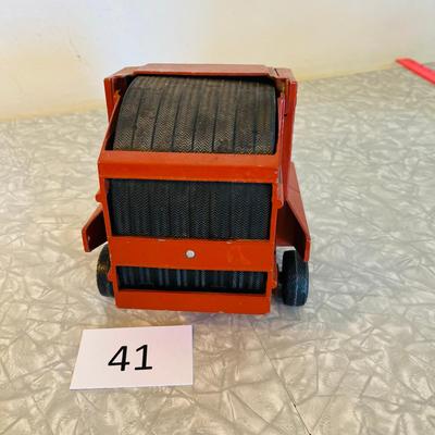 Hesston 565A round Hay Baler