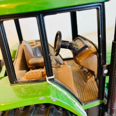 Ertl John Deere 7800 Tractor