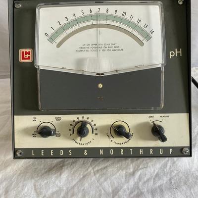 Vintage Leeds & Northrup PH Meter