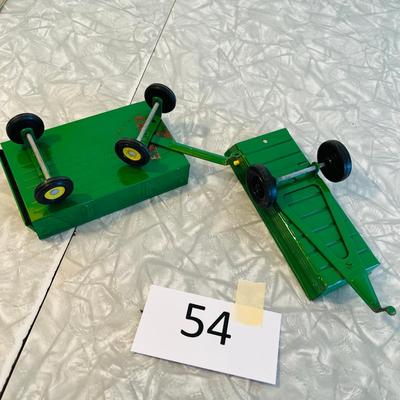 John Deere Wagon & Manure Spreader Smaller sized