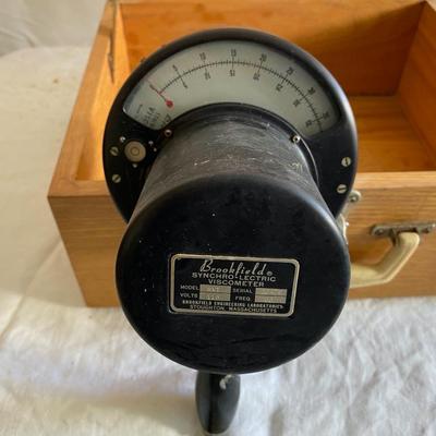 Vintage Boxed Brookfield Dial Reading Synchro-Lectric Viscometer RVT