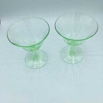 Elegant Vaseline glass ribbed sherbet/champagne coupe glasses