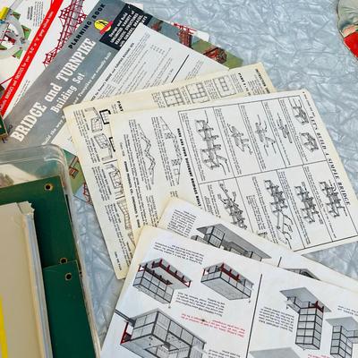 Kenner's Girder & Panel Building set NIB
