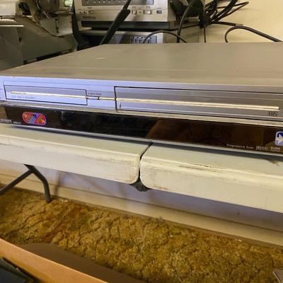 Zenith DVD -RW VCR Combo Recorder