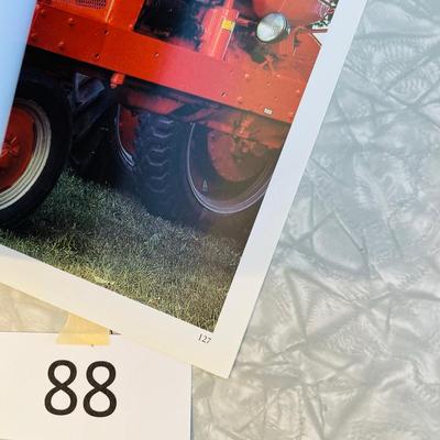 Book - Allis-Chalmers Tractors