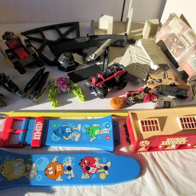 Lot of Toys For Parts and Pieces
