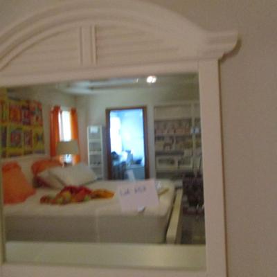 White Wooden Dresser/Mirror