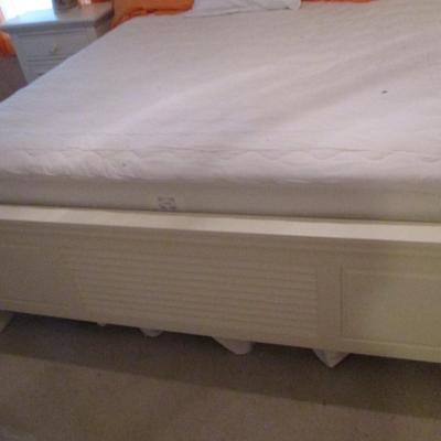 King Sized Headboard/Footboard