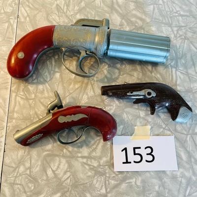 Play Pirate Revolvers