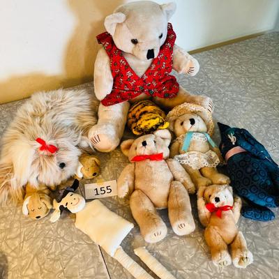 Lot of Stuffed Animals Plush