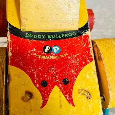 Fisher Price Frog Pull Toy Buddy Bullfrog