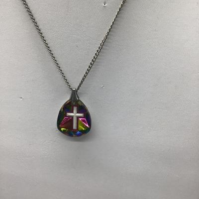 Vintage Glass iridescent Necklace