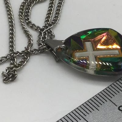 Vintage Glass iridescent Necklace