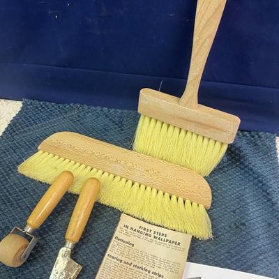 Wall Paper Hanging Tools
