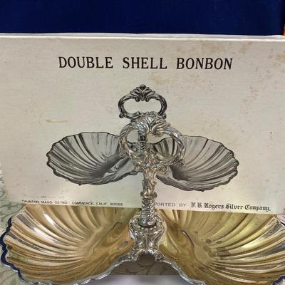 Double Shell Bon Bon Tray