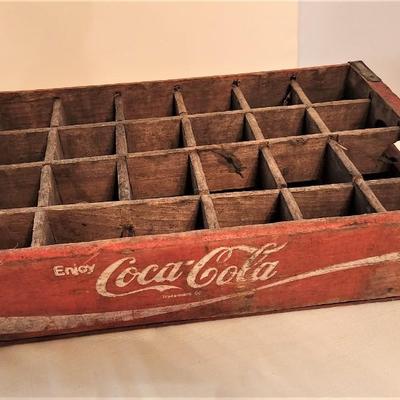 Lot #20 Vintage wooden Coca-Cola Carton