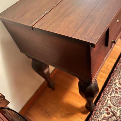 Vintage Piano Desk (B2-MG)