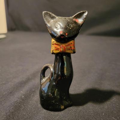 Signed Fenton Glass Cat, Tiffany & Co. Crystal, and More (LR-DW